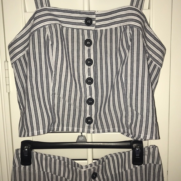 Tully’s Full Two Piece Striped Set - Picture 3 of 3